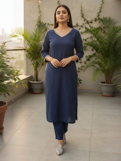 Dhiyona IE V-Neck Tunic With Trousers