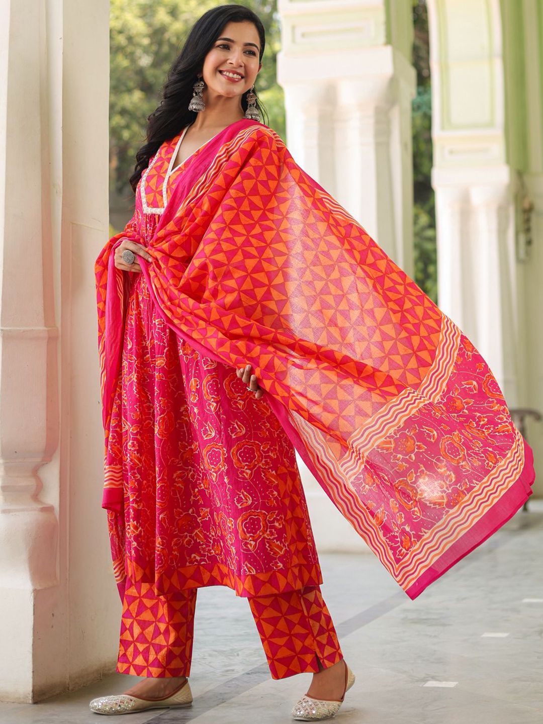 Dhiyona RR Women's Floral Sequinned Pure Cotton Kurta with Trousers & Dupatta