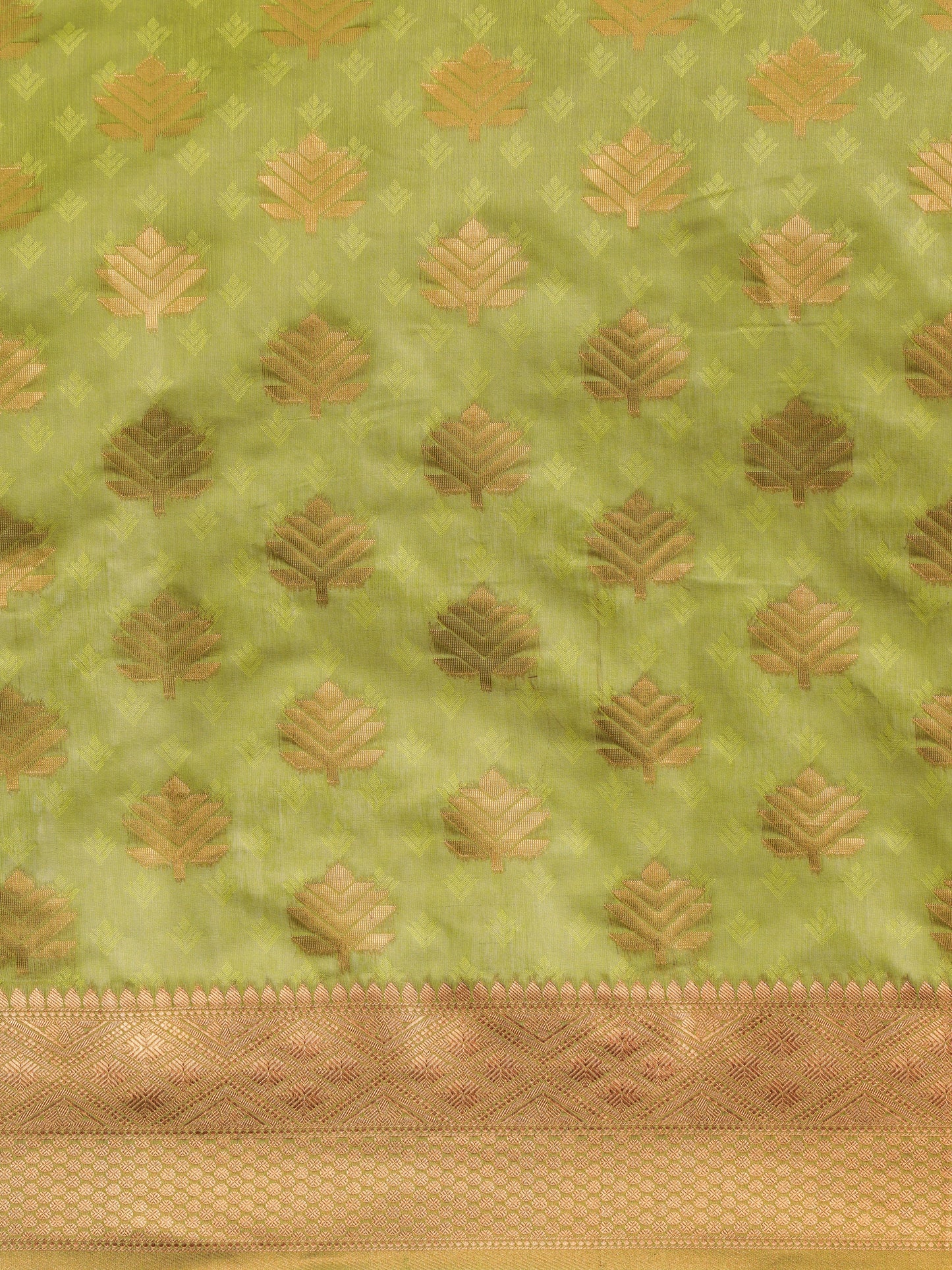 Dhiyona GR Women's Tahira Parrot Green Silk Blend Saree