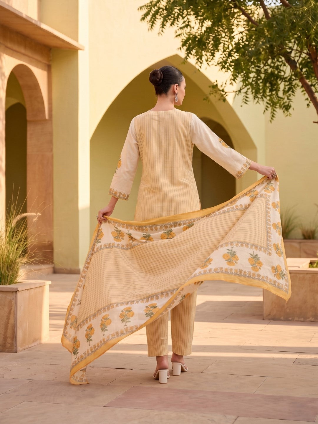 Tatva Flax Printed Cotton Farshi Kurta Set