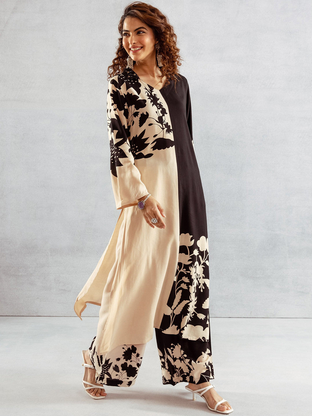 Floral Printed V-Neck Straight Kurta With Palazzos