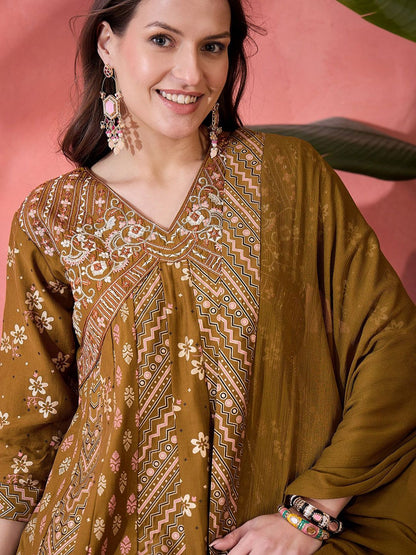 Dhiyona SN Embroidered Anarkali Kurta Set With Dupatta