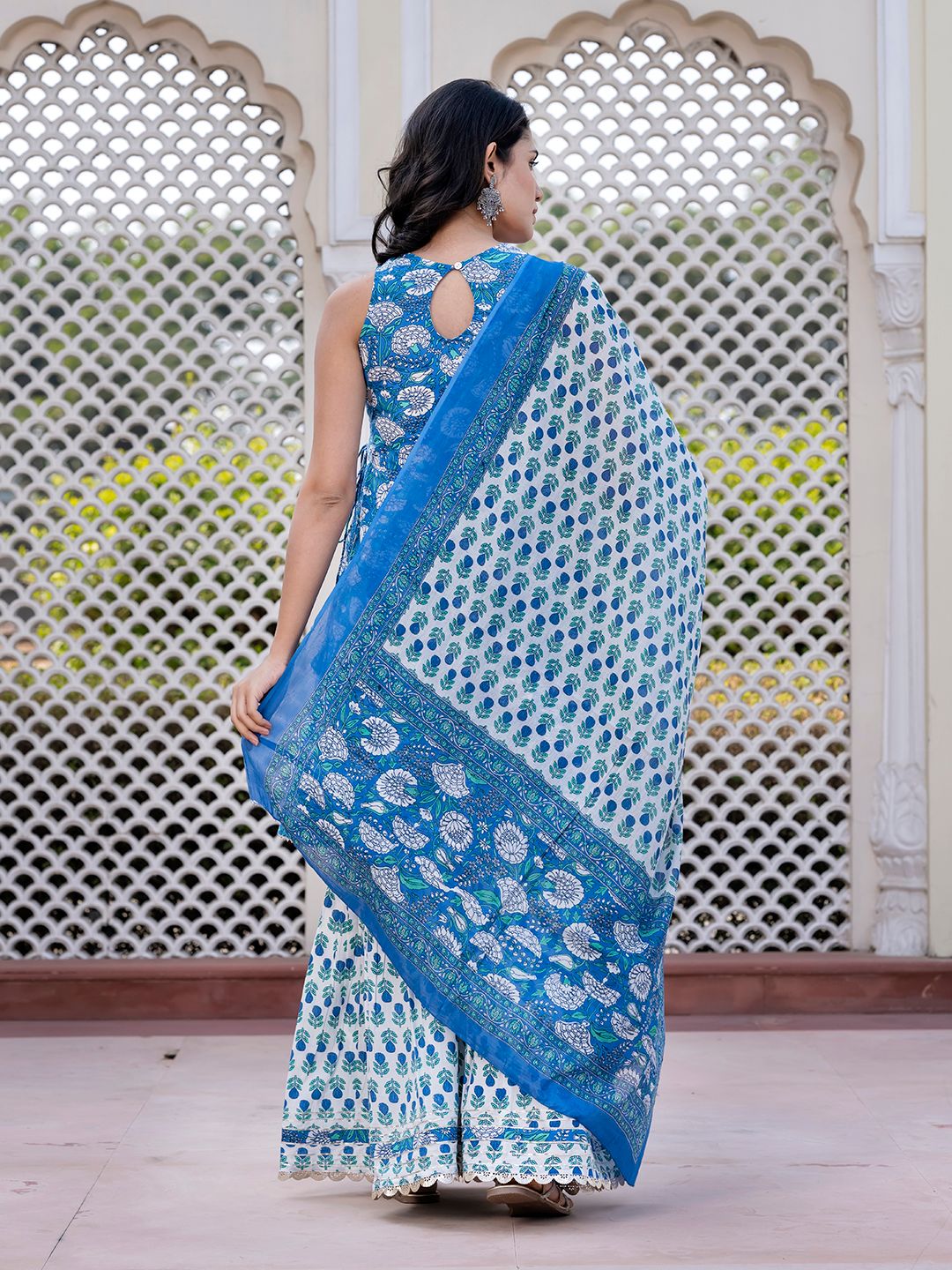 Dhiyona KL Women Floral Printed Regular Pure Cotton Kurta with Palazzos & With Dupatta