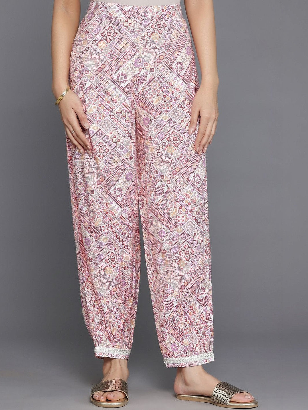 Women Ethnic Motifs Printed Regular Thread Work Kurta with Patiala