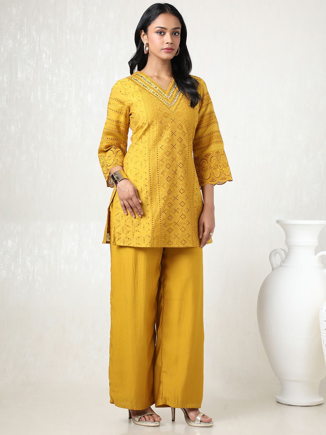 Dhiyona SO Women's Women Embroidered Mirror Work Kurta with Palazzos