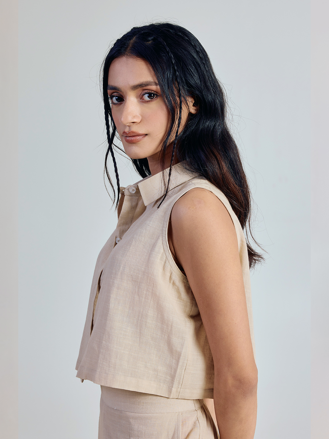 Dhiyona FL Women’s Beige Solid Linen Sleeveless Shirt Top
