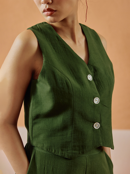 Dhiyona FL Women’s Green Solid Linen Sleeveless Shirt Top