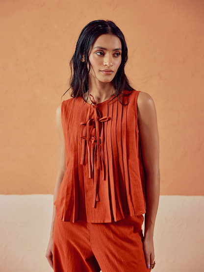 Dhiyona FL Women’s Rust Solid Linen Pleated Sleeveless Top