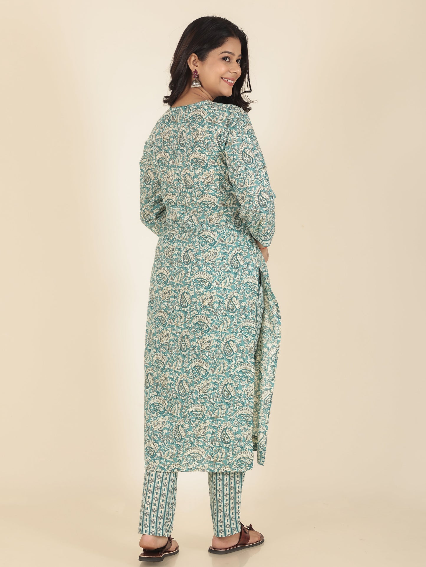 Women's Cotton Green Straight Kurta