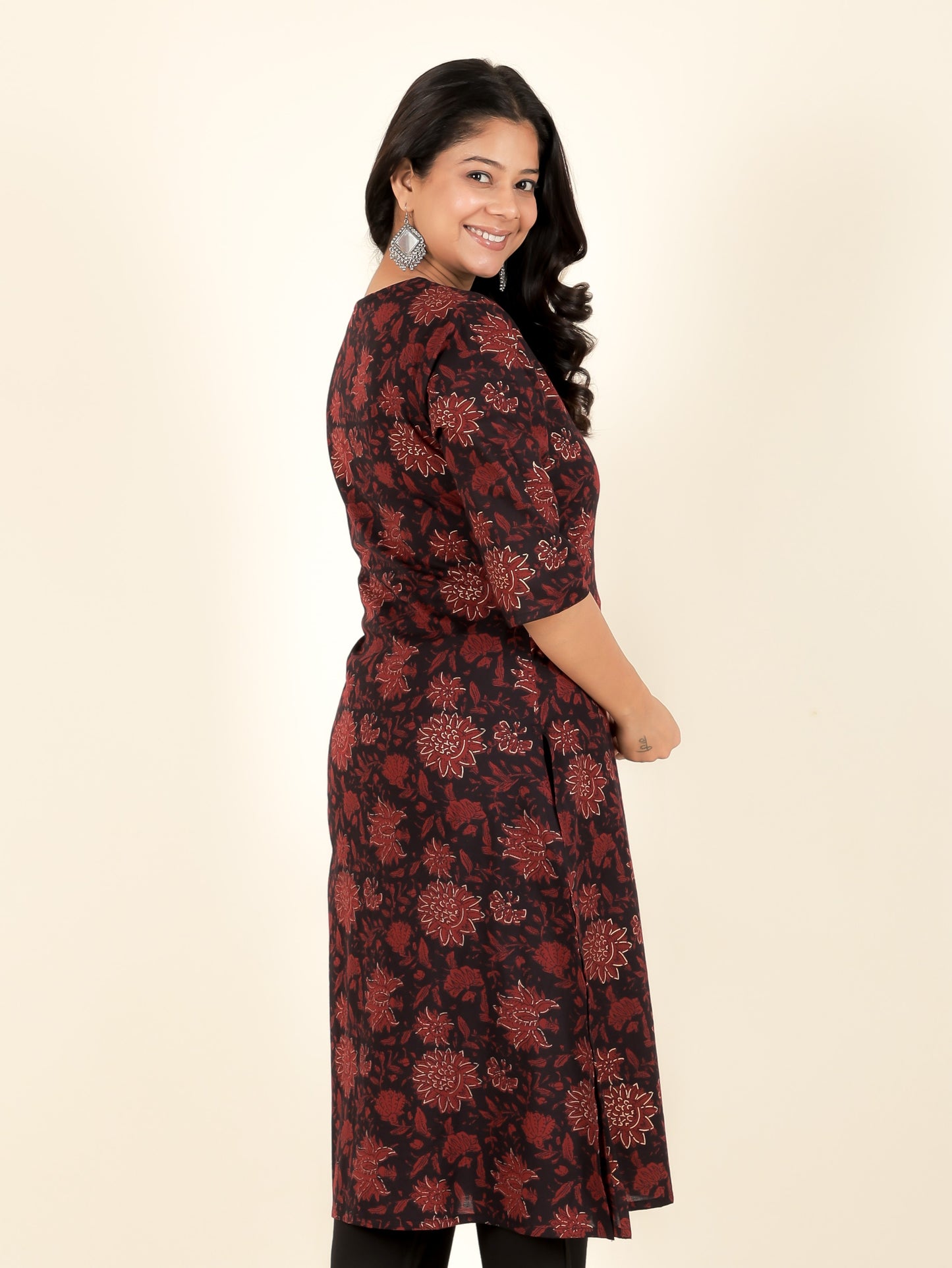 Women's Cotton Black A-line Kurta