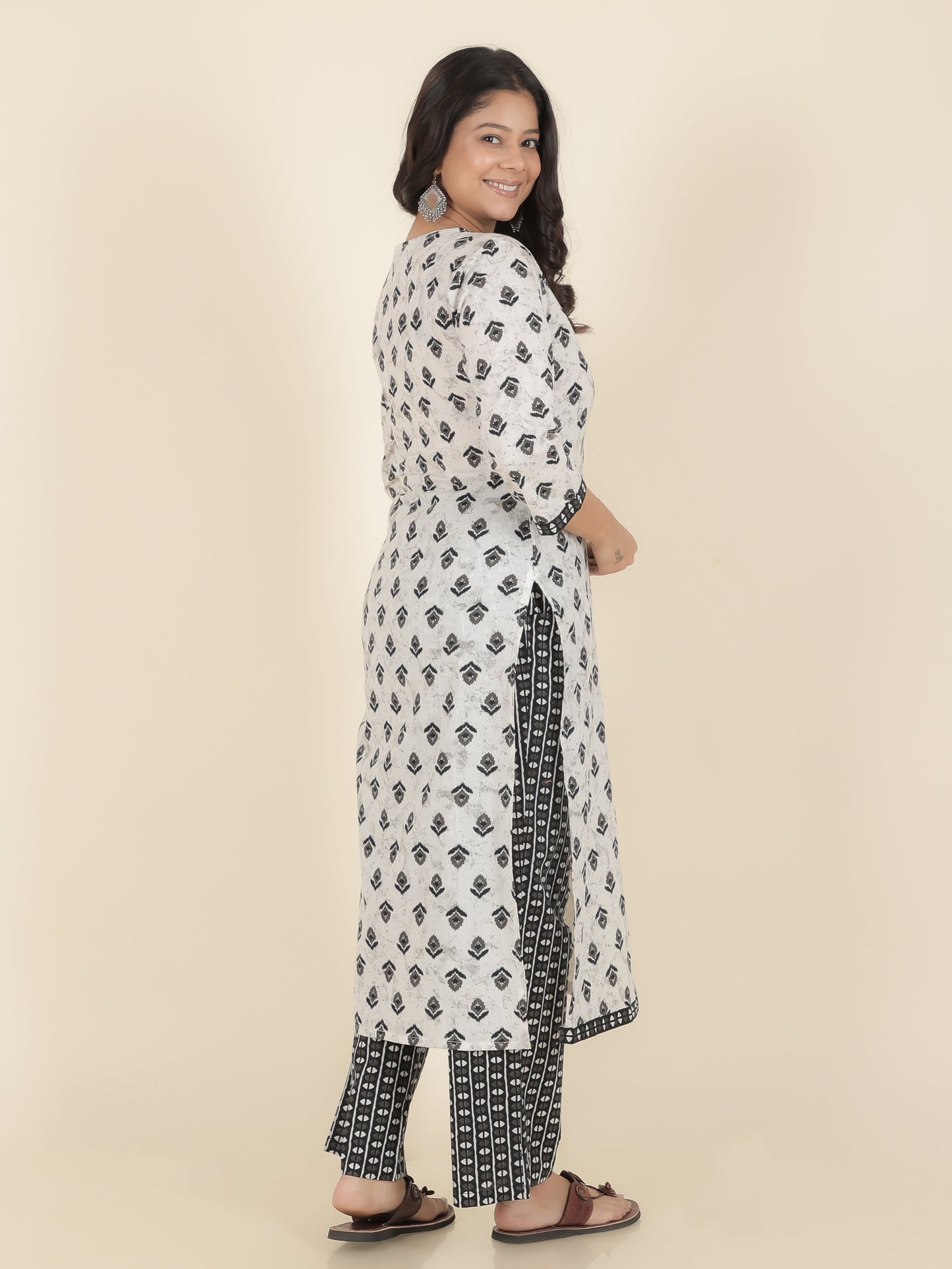 Women's Cotton White Straight Kurta