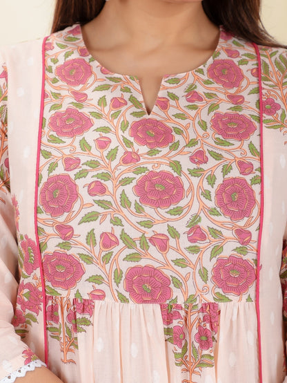 Women's Cotton Pink Panelled Kurta