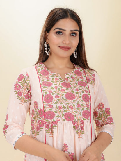 Women's Cotton Pink Panelled Kurta