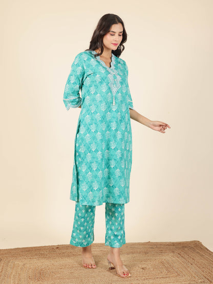 Women's Cotton Green Straight Kurta Set