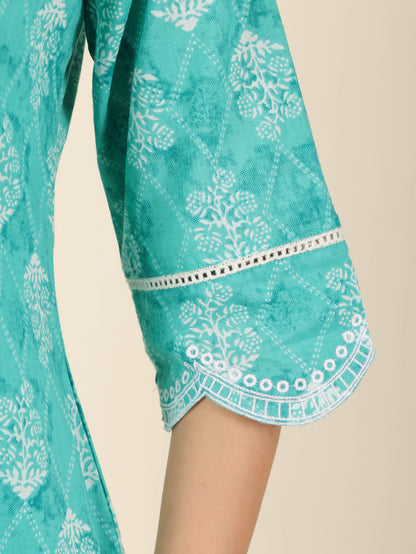 Women's Cotton Green Straight Kurta