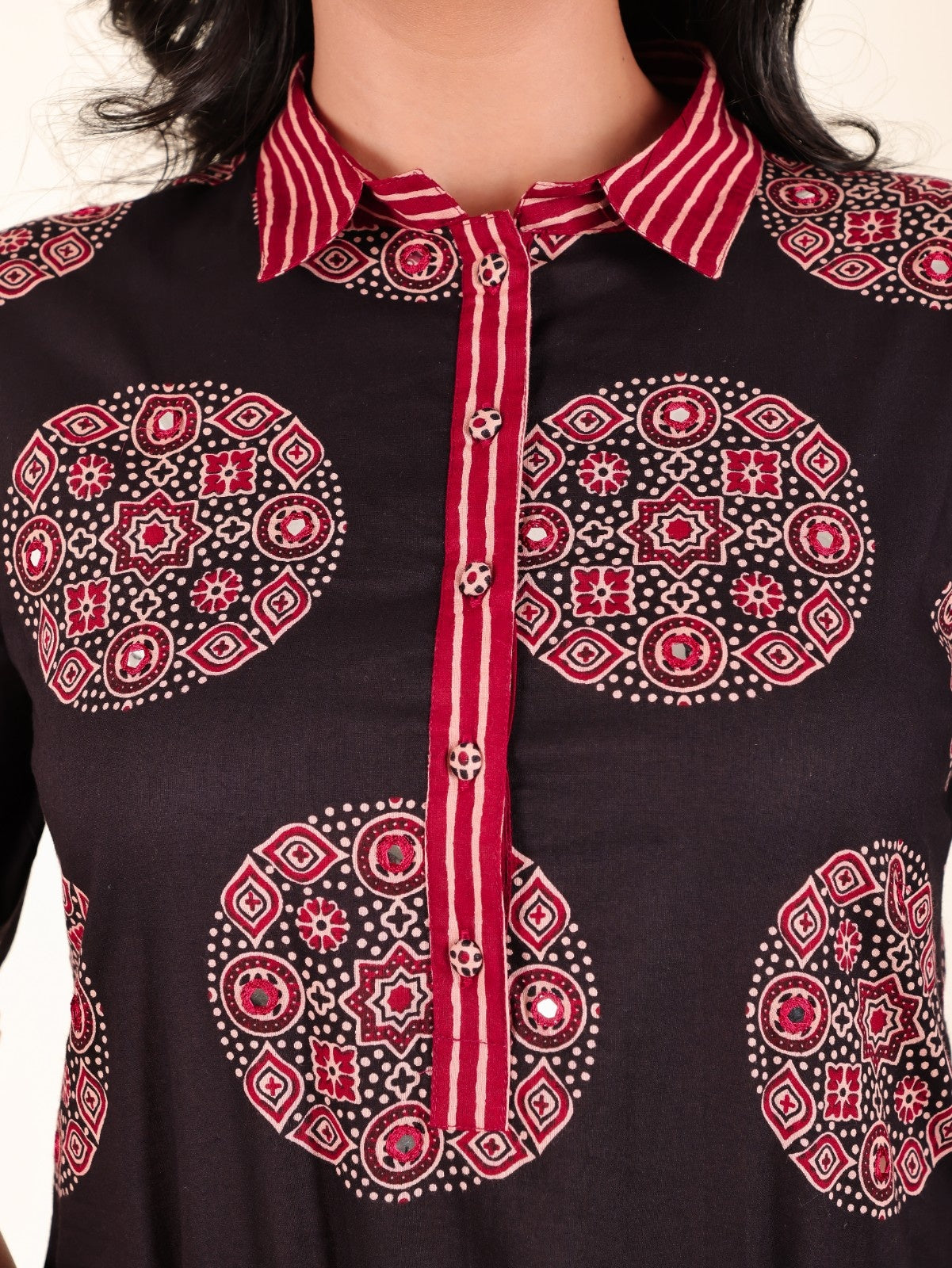 Women's Cotton Black Panelled Kurta