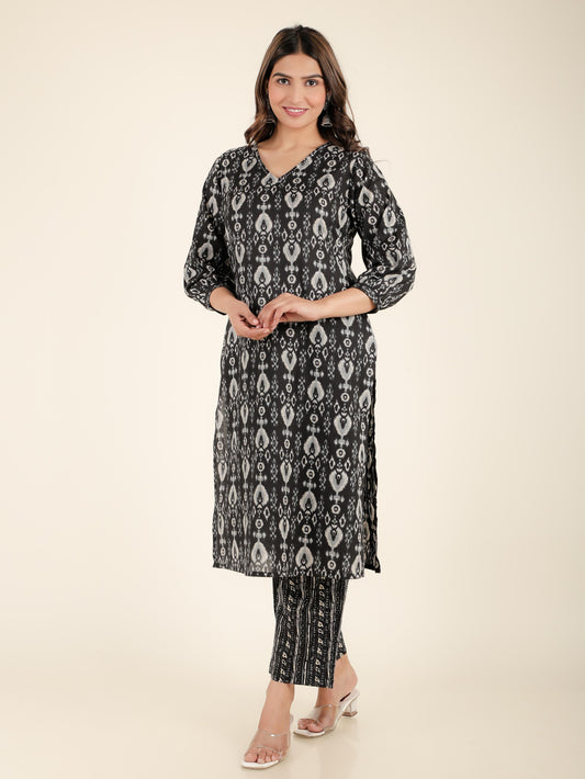 Women's Cotton Black Straight Kurta