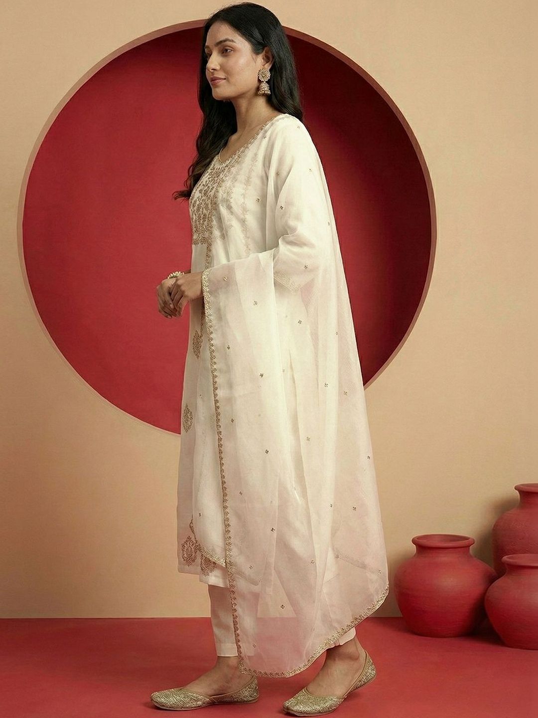 Dhiyona CH Women Ethnic Motifs Embroidered Regular Thread Work Kurta with Trousers & With Dupatta