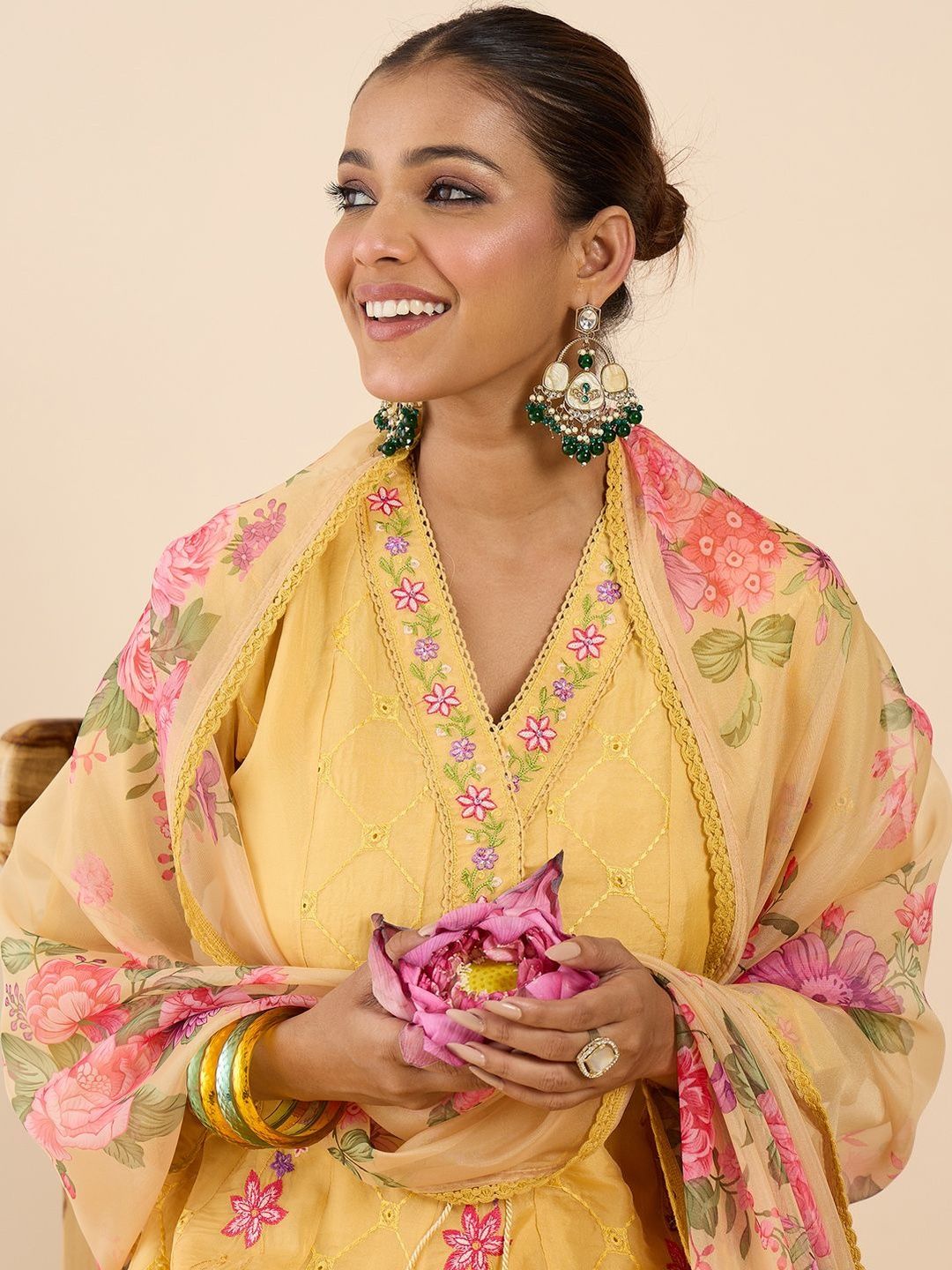Women Floral Embroidered Panelled Thread Work Kurta with Trousers & With Dupatta