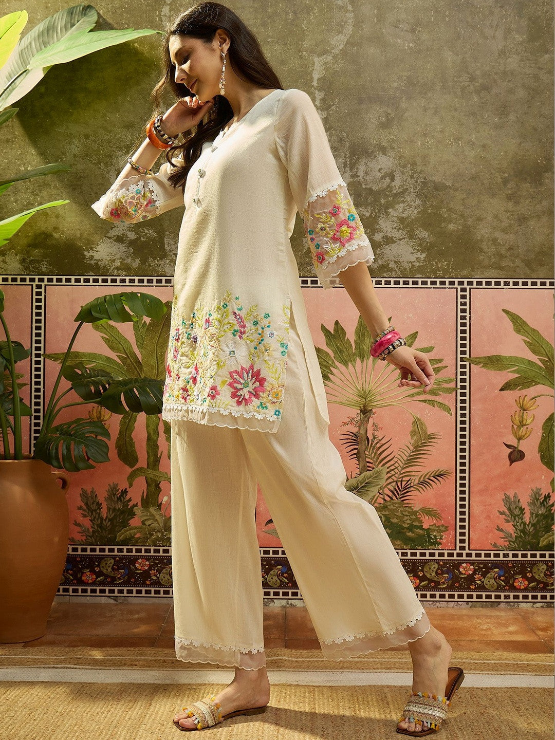 Embroidered Pure Cotton Round Neck Kurti & Trousers