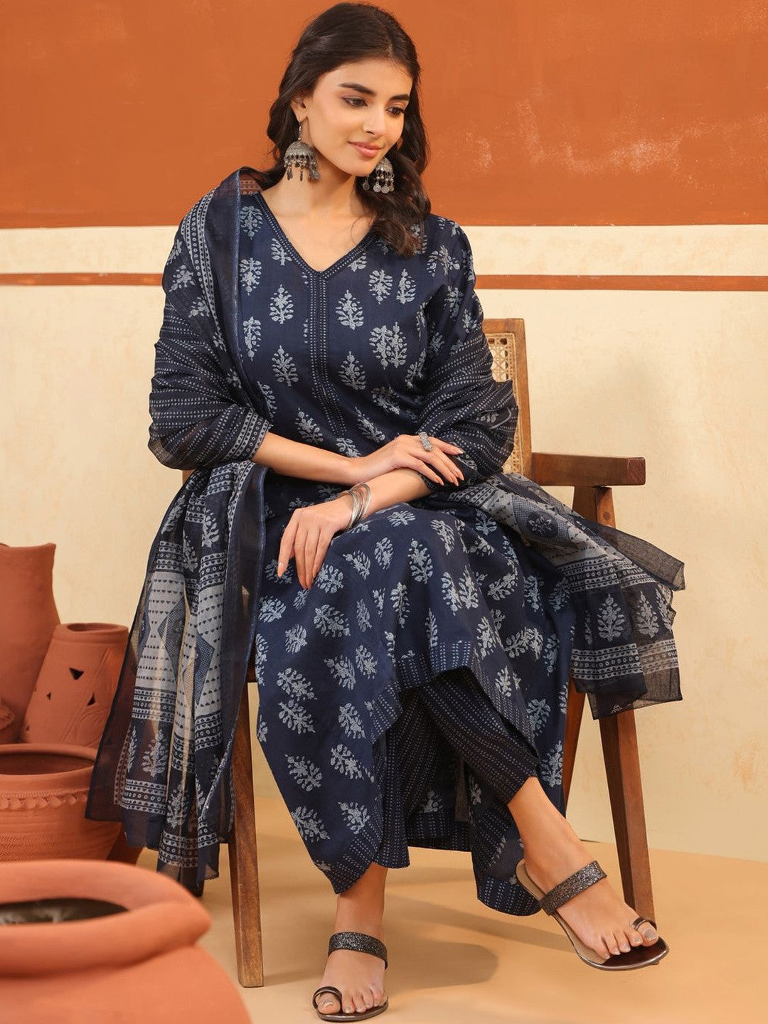 Printed Pure Cotton Sweetheart Neck Kurta & Trousers With Dupatta