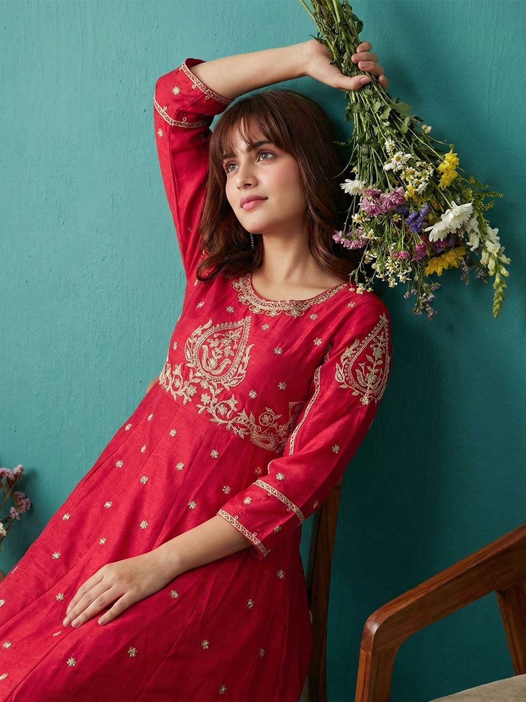 Dhiyona CH Women Ethnic Motifs Embroidered Regular Thread Work Kurta with Trousers & With Dupatta