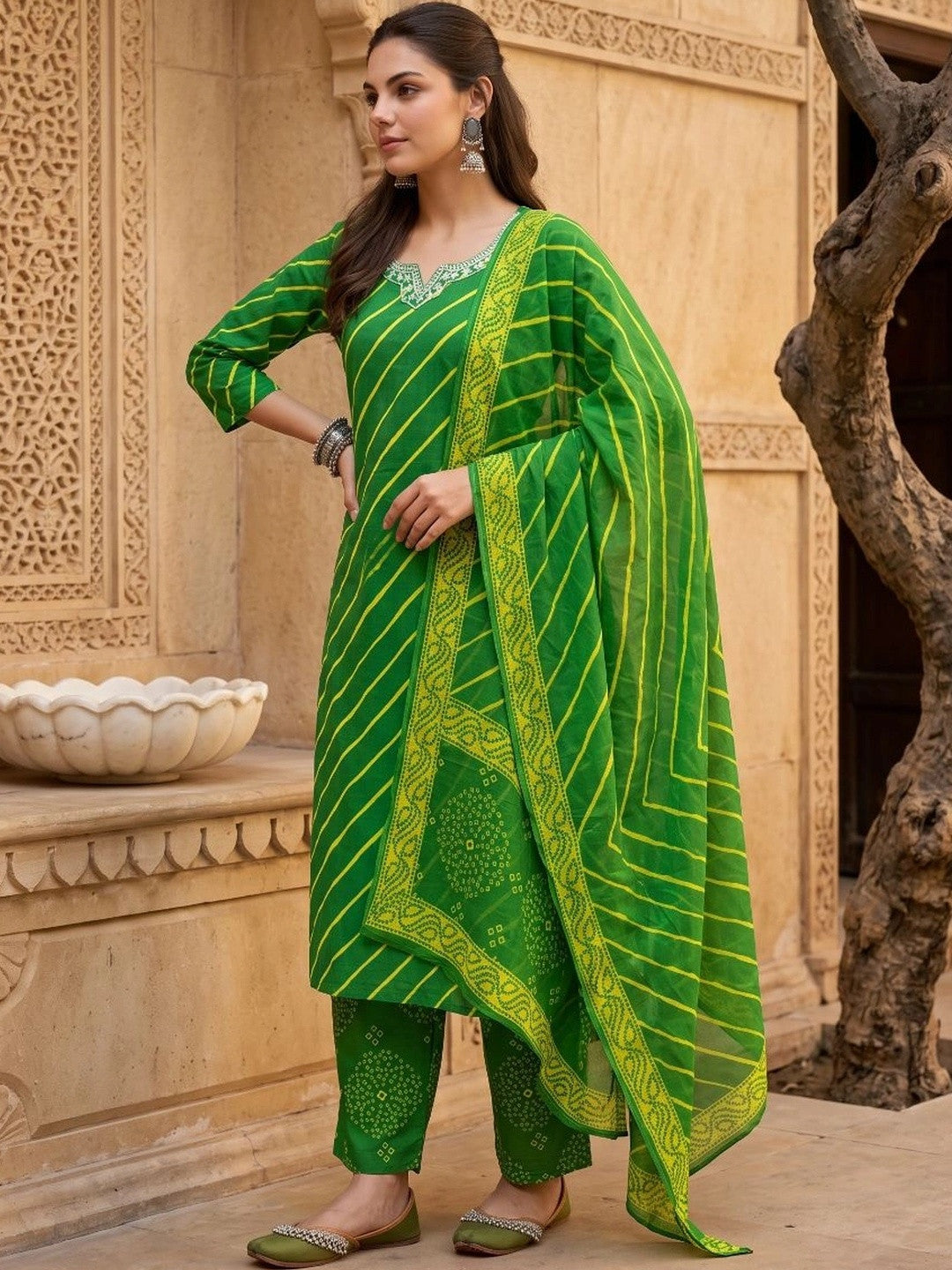 Women Printed Regular Thread Work Pure Cotton Kurta with Palazzos & With Dupatta