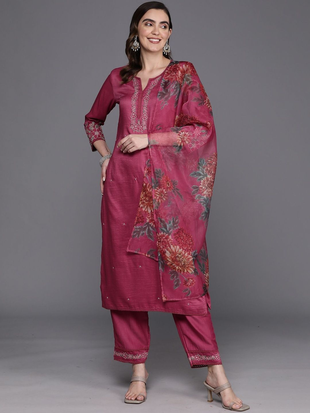 Floral Embroidered Notch Neck Straight Thread Work Kurta With Trouser & Dupatta
