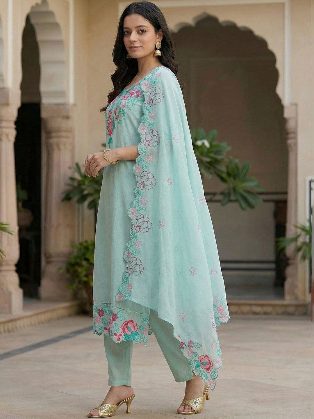 Women Floral Embroidered Regular Thread Work Pure Cotton Kurta with Trousers & With Dupatta