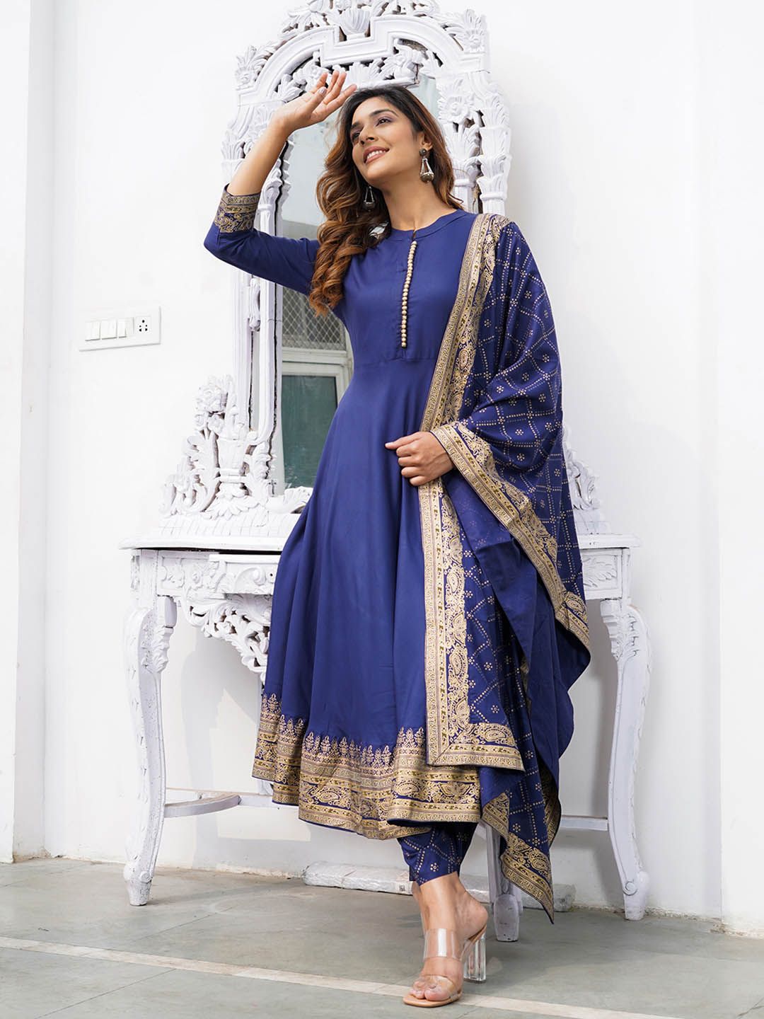 Dhiyona KL Women Floral Printed Regular Kurta with Palazzos & With Dupatta