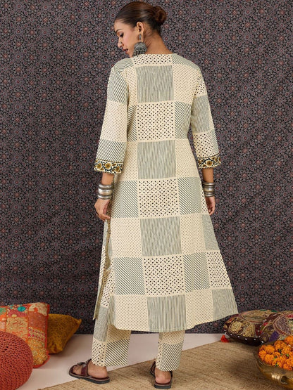 Dhiyona IE Printed V-Neck Three-Quarter Sleeves Pure Cotton Tunic And Trousers