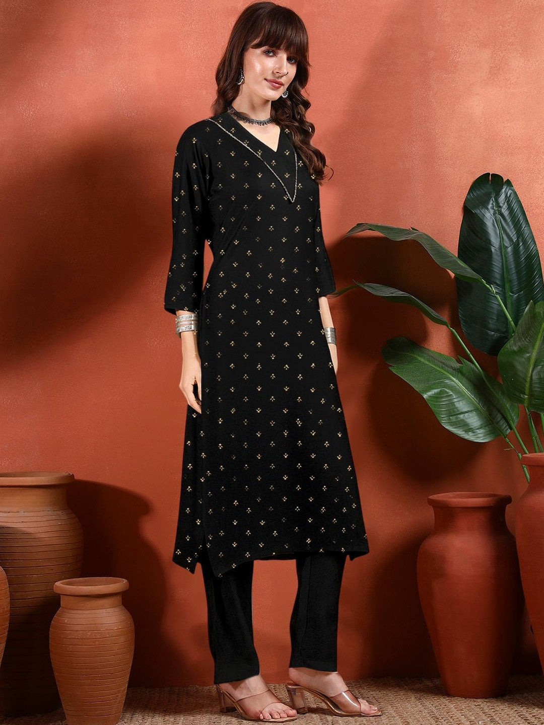 Women Ethnic Motifs Printed Regular Kurta with Trousers