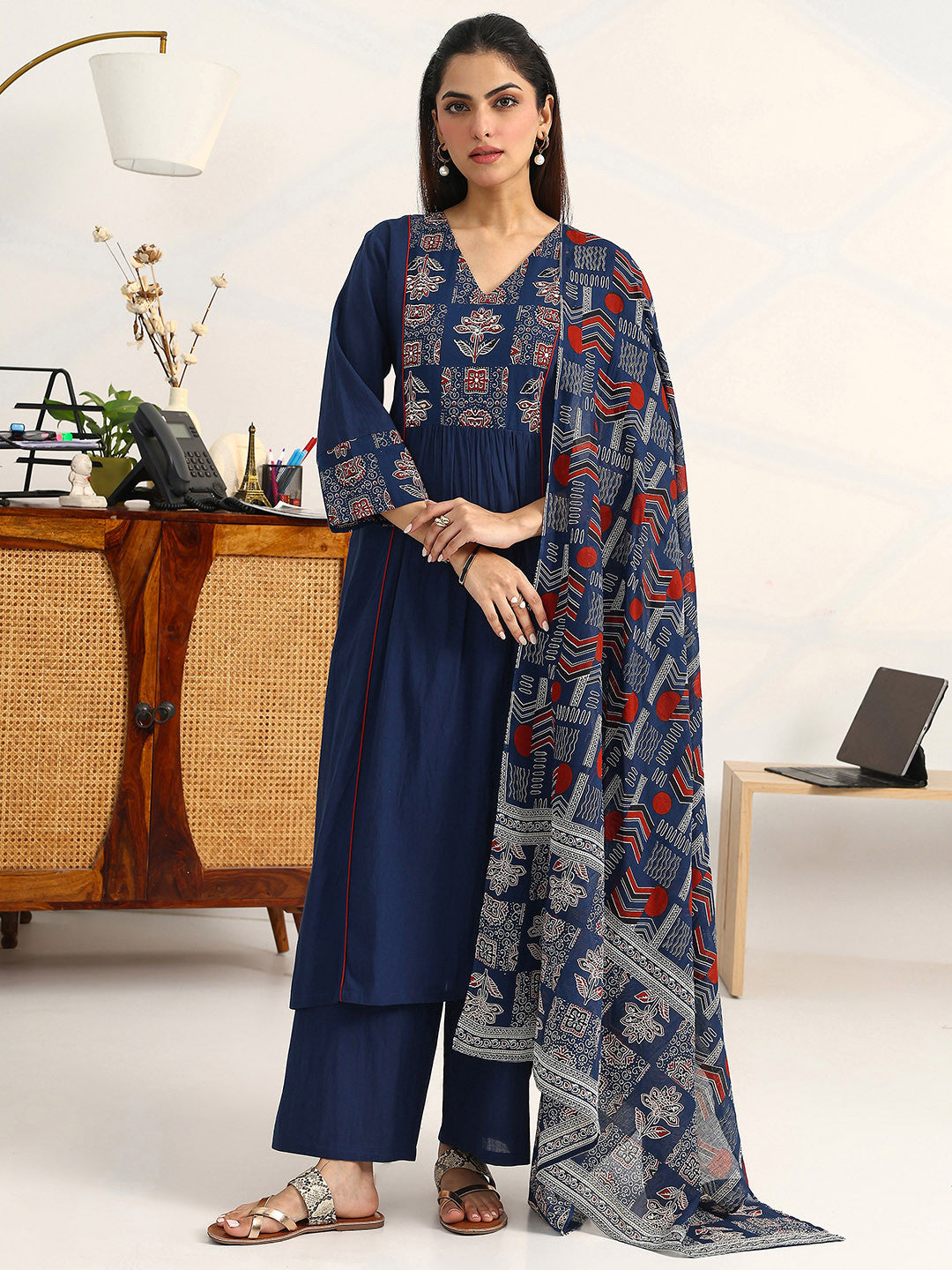Women Ethnic Motifs Embroidered Regular Thread Work Cotton Blend Kurta with Palazzos & With