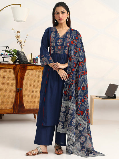 Women Ethnic Motifs Embroidered Regular Thread Work Cotton Blend Kurta with Palazzos & With