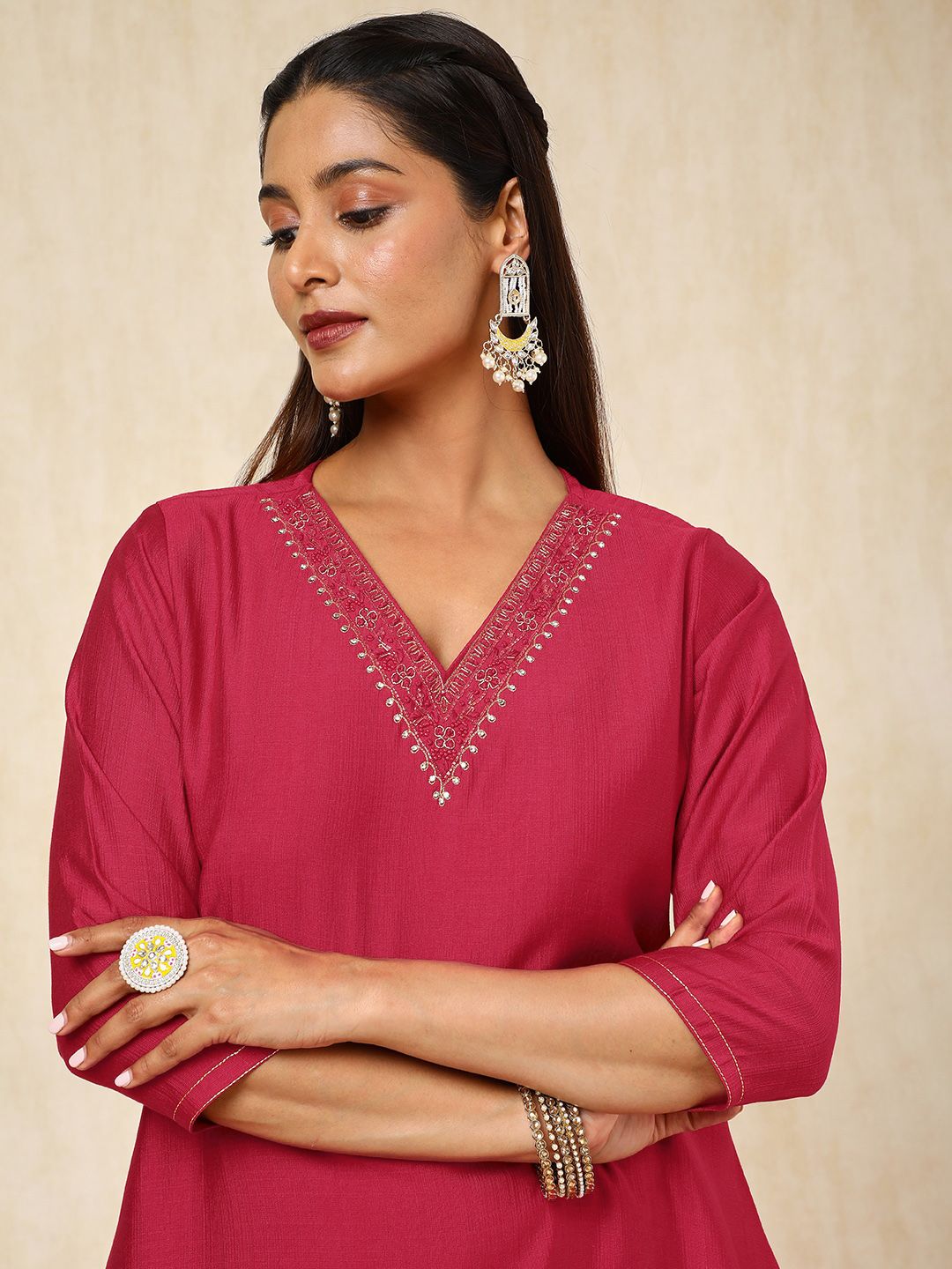 Dhiyona SO Women's Women Beads and Stones Kurta with Trousers