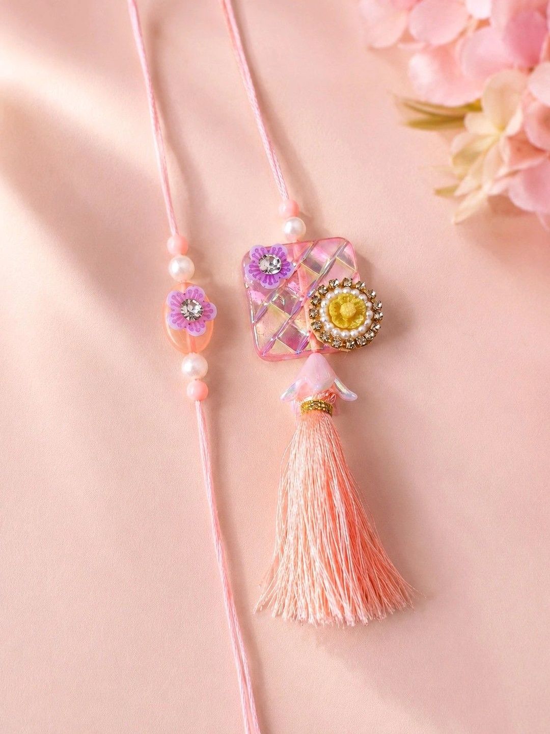 Dhiyona Rakhi