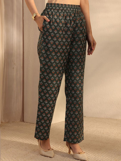 Women Floral Printed Regular Thread Work Kurta with Trousers & With Dupatta