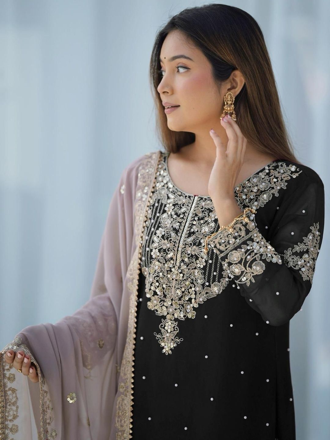 Dhiyona KL Women Ethnic Motifs Embroidered Regular Sequinned Kurta with Sharara & With Dupatta
