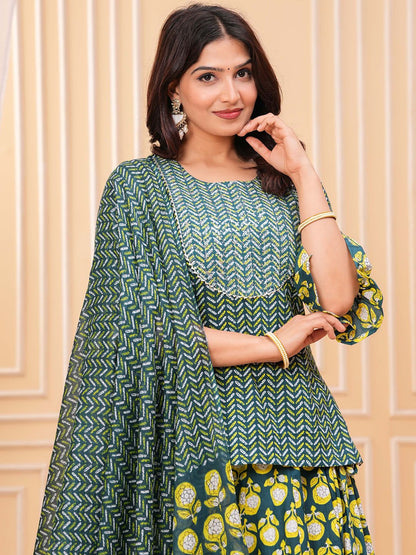 Dhiyona KL Women Ethnic Motifs Printed Cotton A-Line Kurti with Skirt & Dupatta