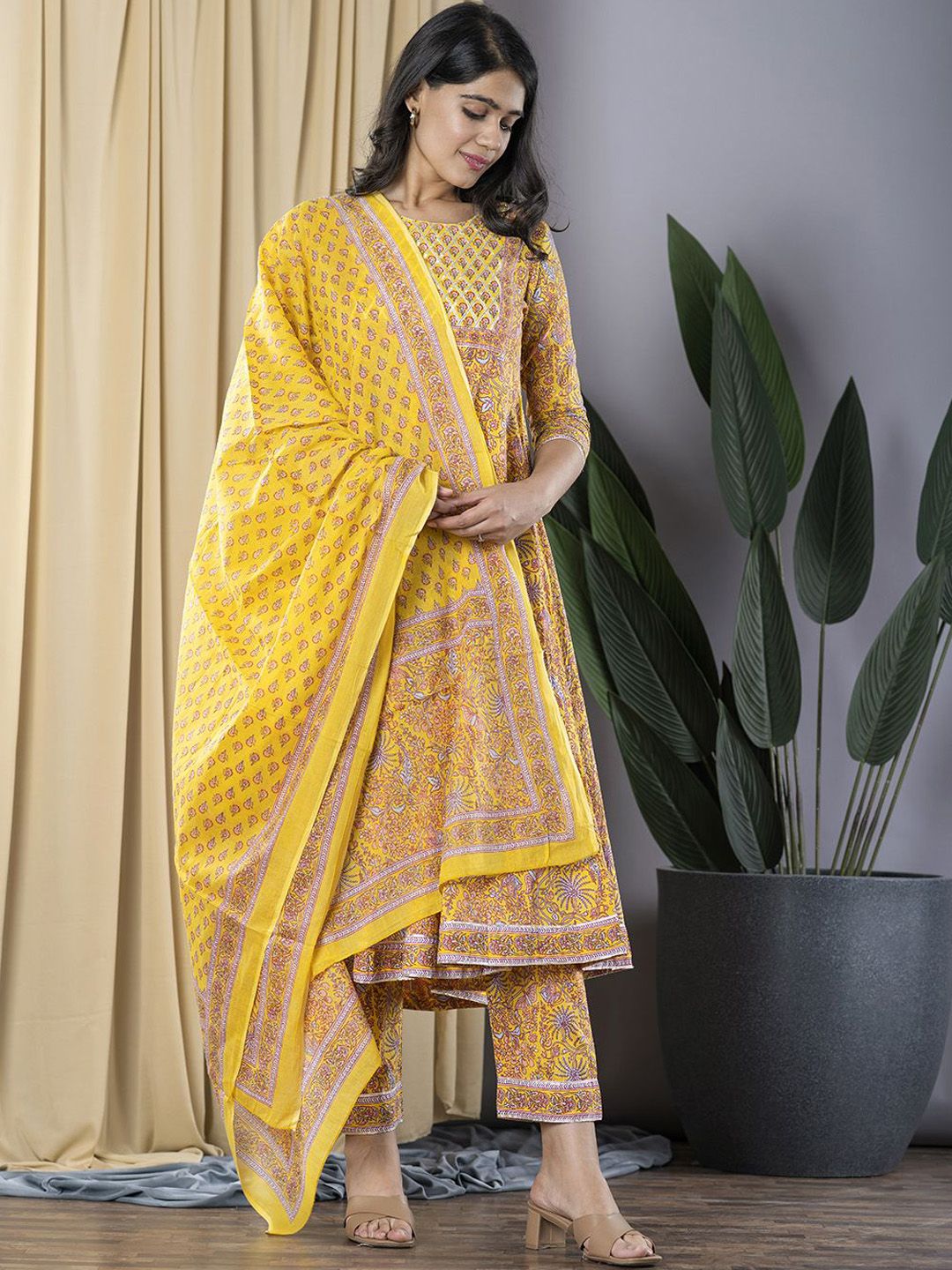 Dhiyona KL Floral Printed Pure Cotton Anarkali Kurta with Trousers & Dupatta