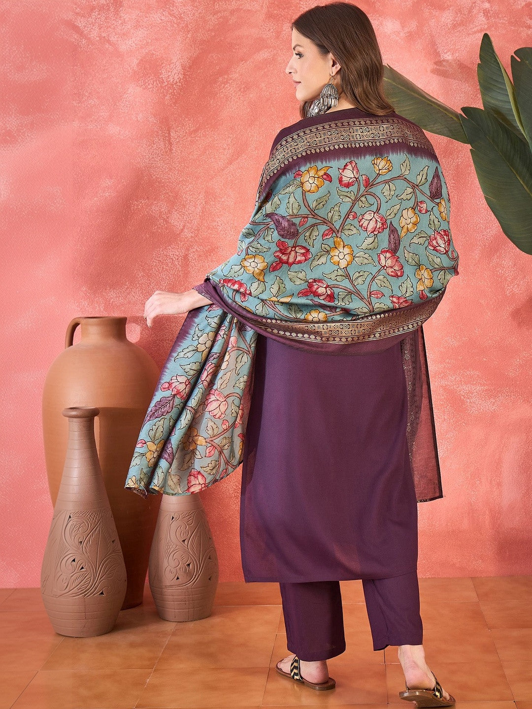 Printed V-Neck Kurta & Trousers Kurta Sets