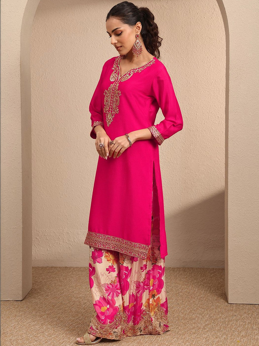 Women Floral Embroidered Regular Kurta with Palazzos & With Dupatta