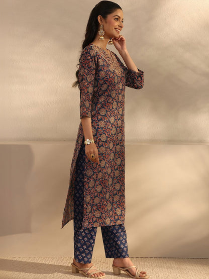 Women Floral Printed Regular Thread Work Kurta with Trousers & With Dupatta