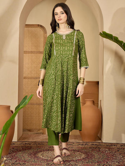 Women Green Kurta Sets