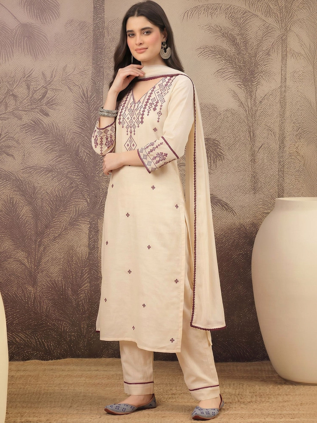 Women Ethnic Motifs Embroidered Regular Pure Cotton Kurta with Trousers & With Dupatta