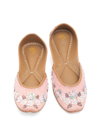 Dhiyona HOP Women Hand Emboidered Leather Mojaris Flats