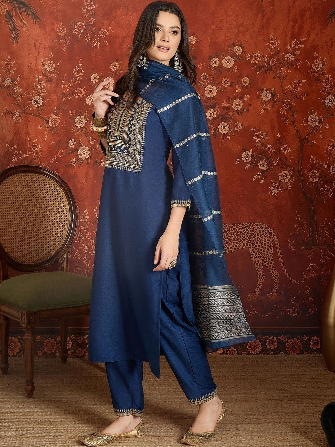 Women Ethnic Motifs Embroidered Regular Kurta with Trousers & With Dupatta