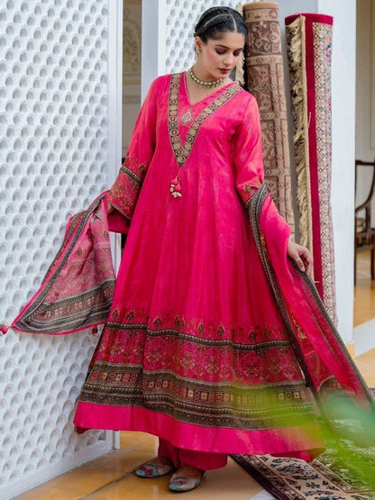 Women Ethnic Motifs Yoke Design Regular Kurta with Harem Pants