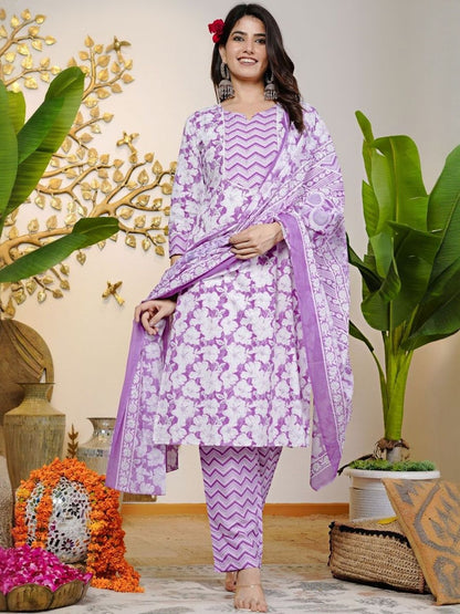 Dhiyona KL Women Floral Printed Regular Sequinned Pure Cotton Kurta with Trousers & With Dupatta