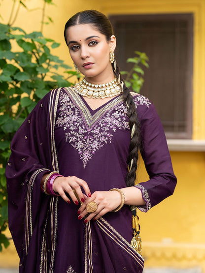Dhiyona CH Women Ethnic Motifs Embroidered Thread Work Straight Kurta with Trousers & Dupatta